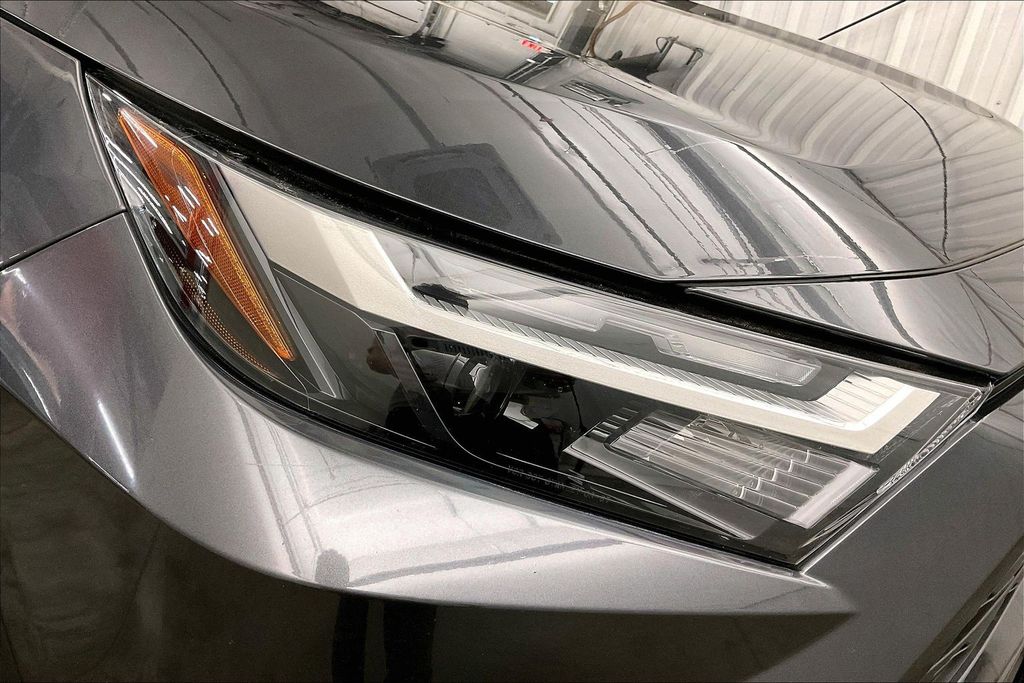 2024 Toyota RAV4 XLE Premium - Photo 34