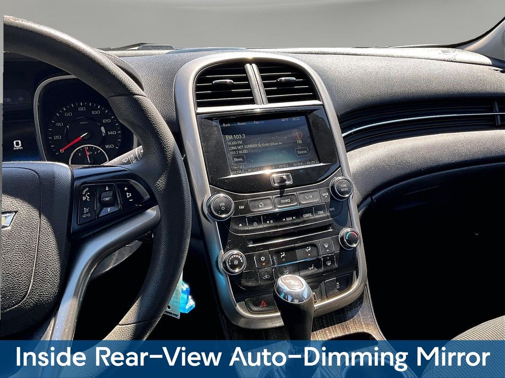 2015 Chevrolet Malibu 1LT - Photo 12