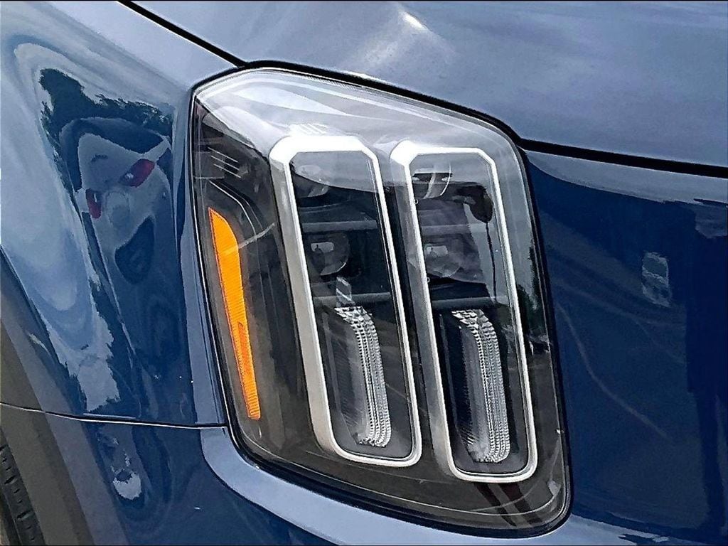 2024 Kia Telluride S - Photo 34