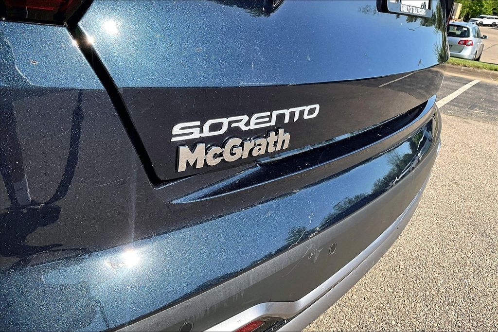2023 Kia Sorento EX Hybrid - Photo 24