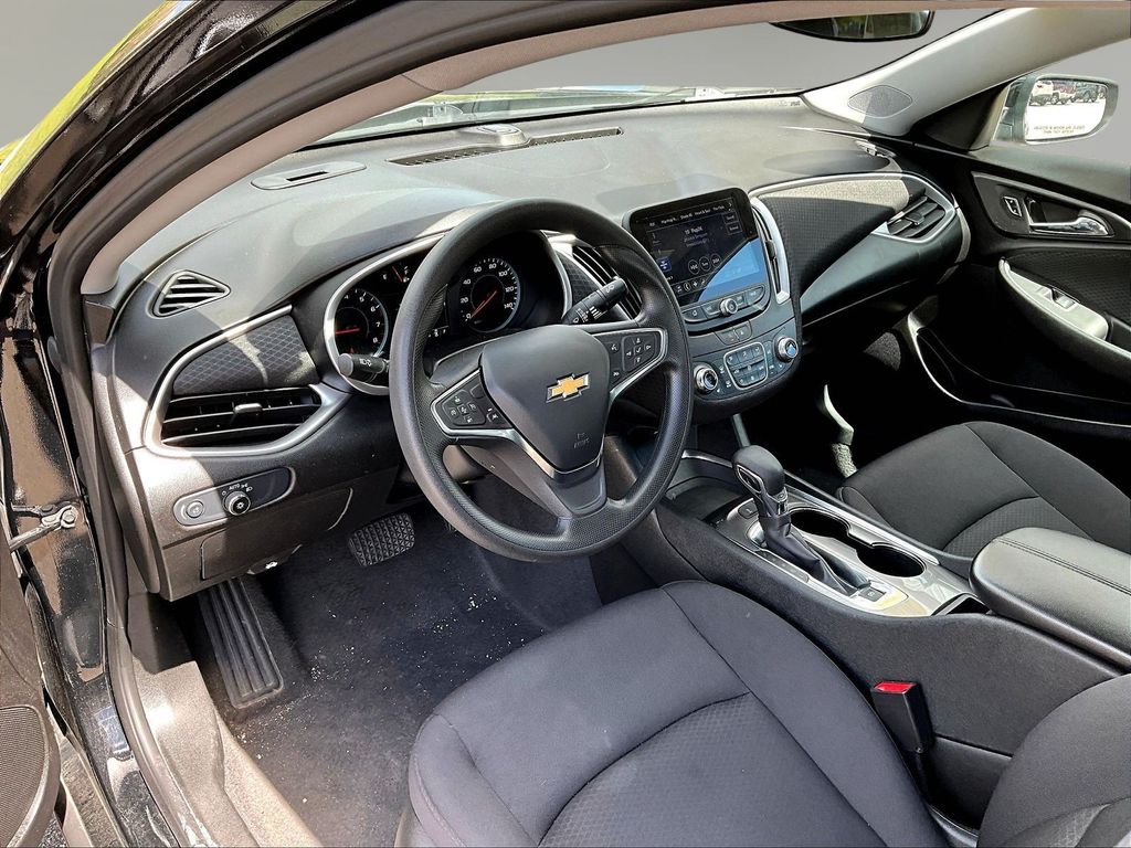 2024 Chevrolet Malibu 1LT - Photo 21