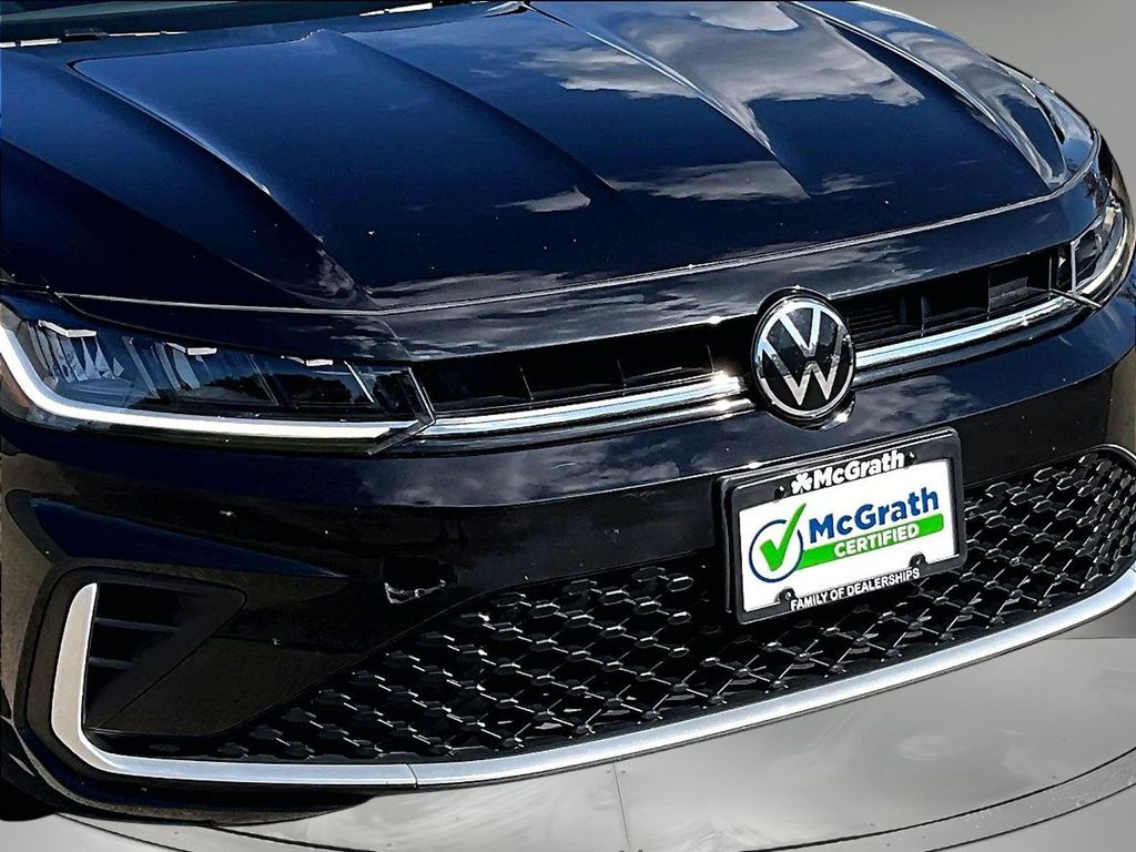 2025 Volkswagen Jetta SE - Photo 33