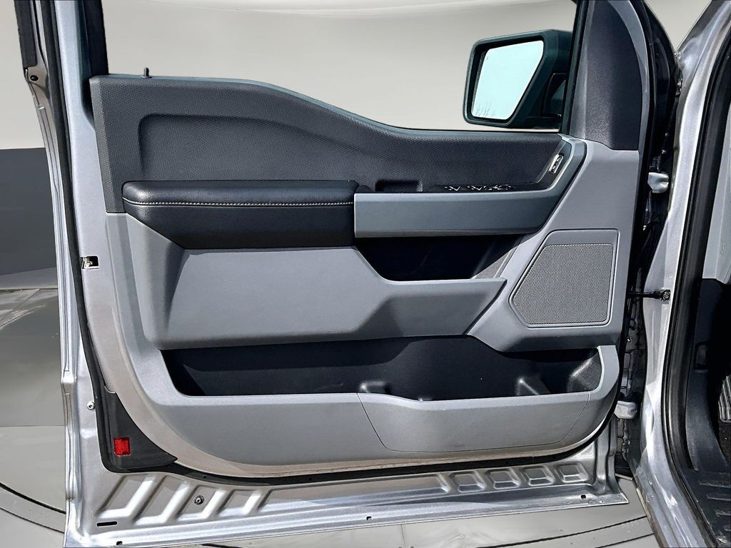 2023 Ford F-150 XLT - Photo 25