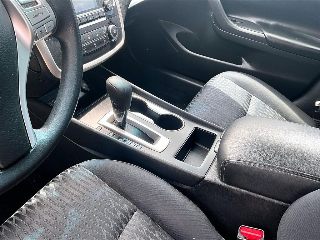 2017 Nissan Altima S - Photo 22