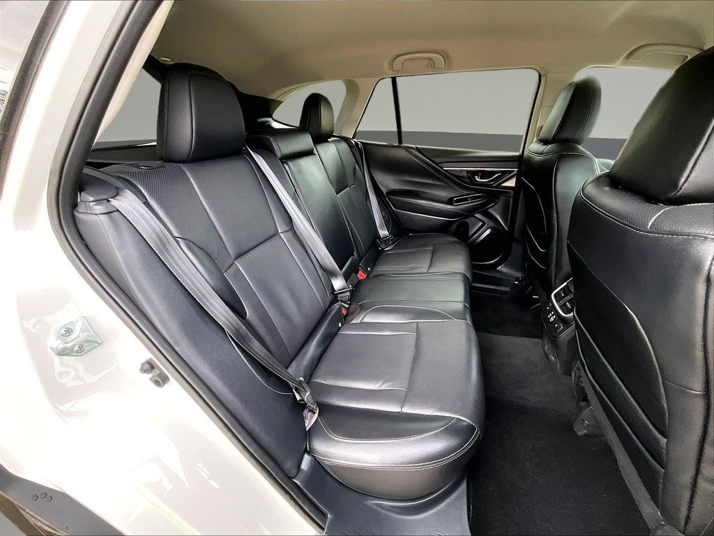 2024 Subaru Outback Limited - Photo 29