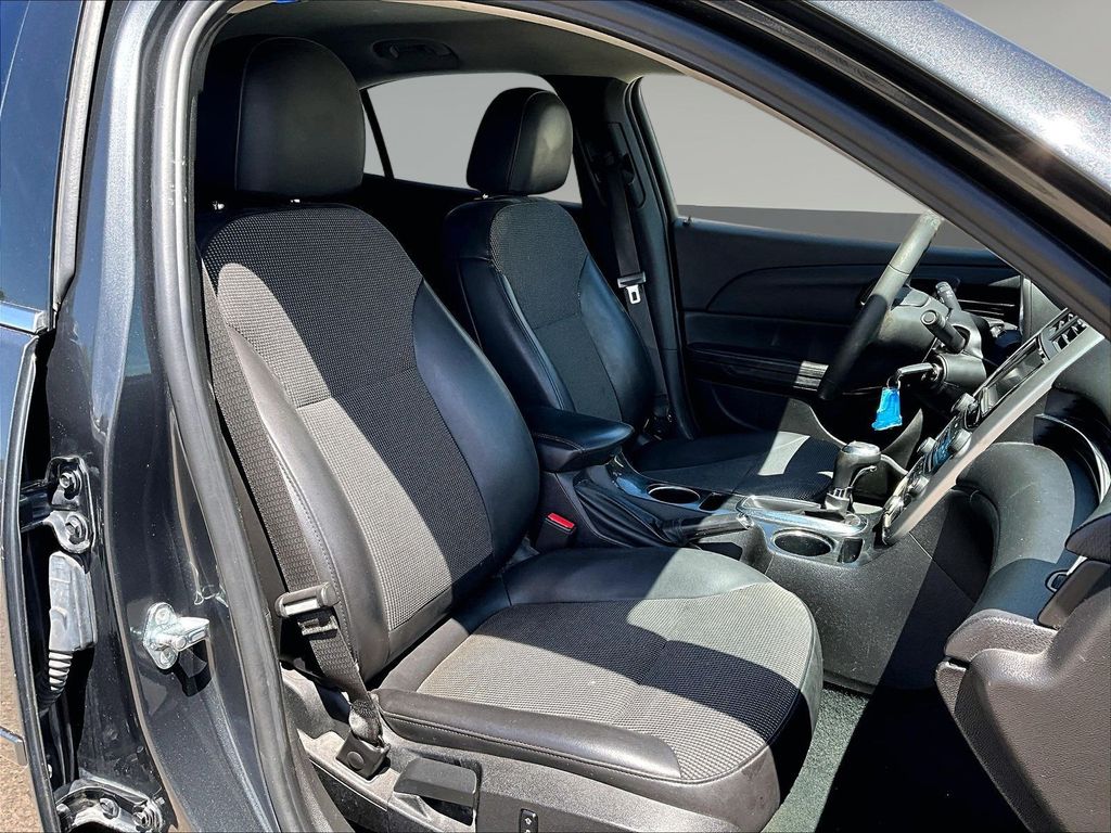 2015 Chevrolet Malibu 1LT - Photo 31