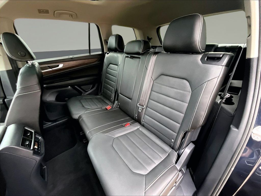 2025 Volkswagen Atlas SEL - Photo 22