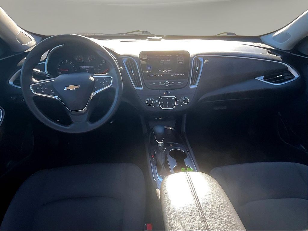 2024 Chevrolet Malibu 1LT - Photo 9