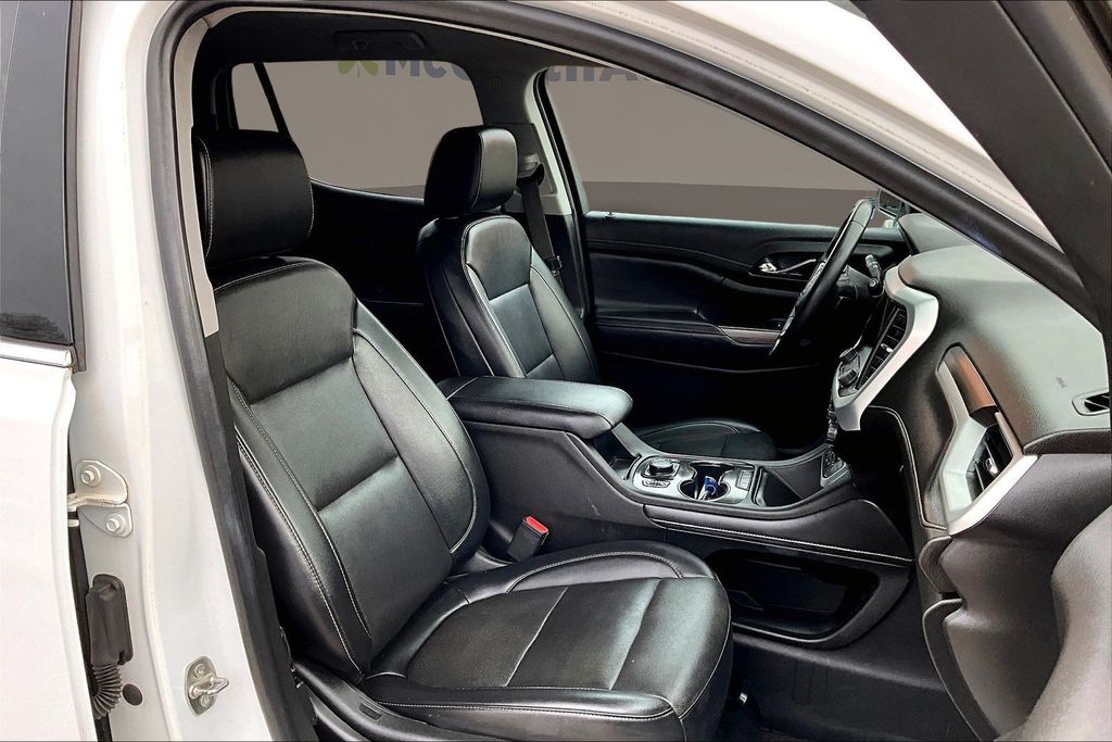 2023 GMC Acadia SLT - Photo 33