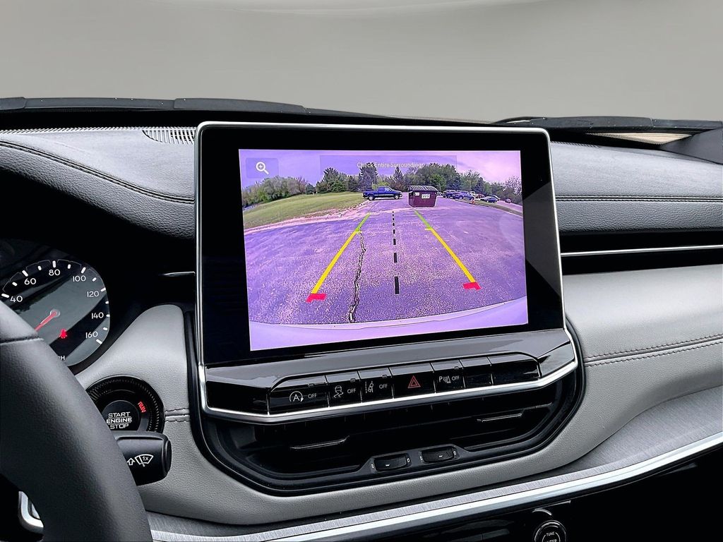 2025 Jeep Compass Limited - Photo 18