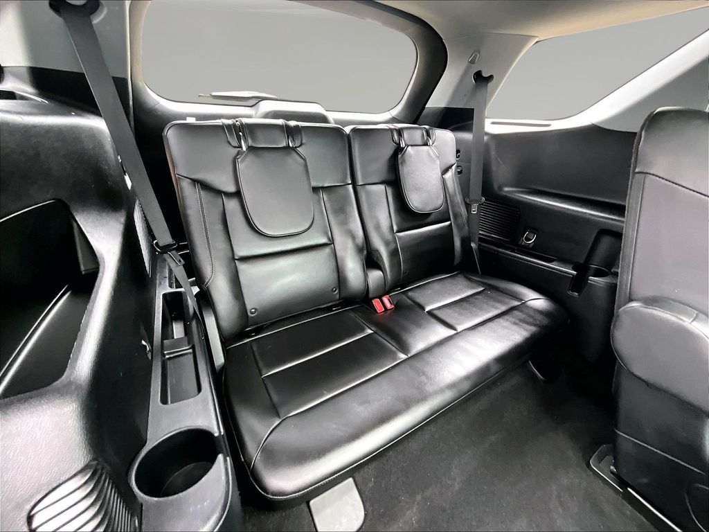 2023 Ford Explorer XLT - Photo 29