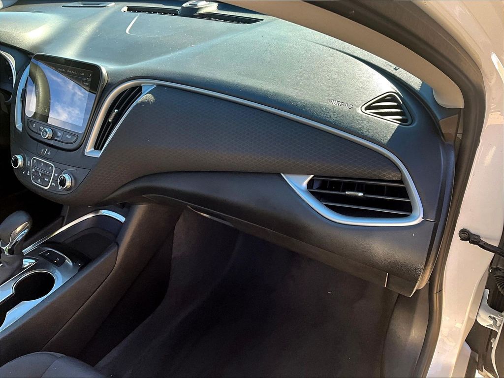 2024 Chevrolet Malibu 1LT - Photo 27