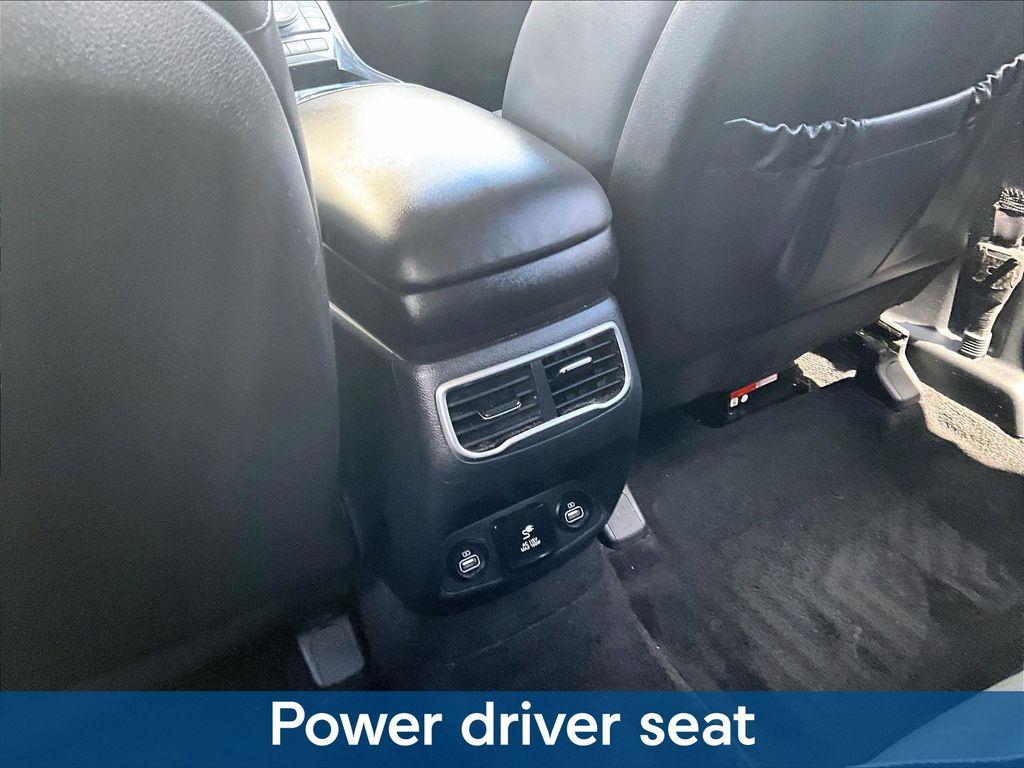 2021 Hyundai Santa Fe Limited - Photo 13