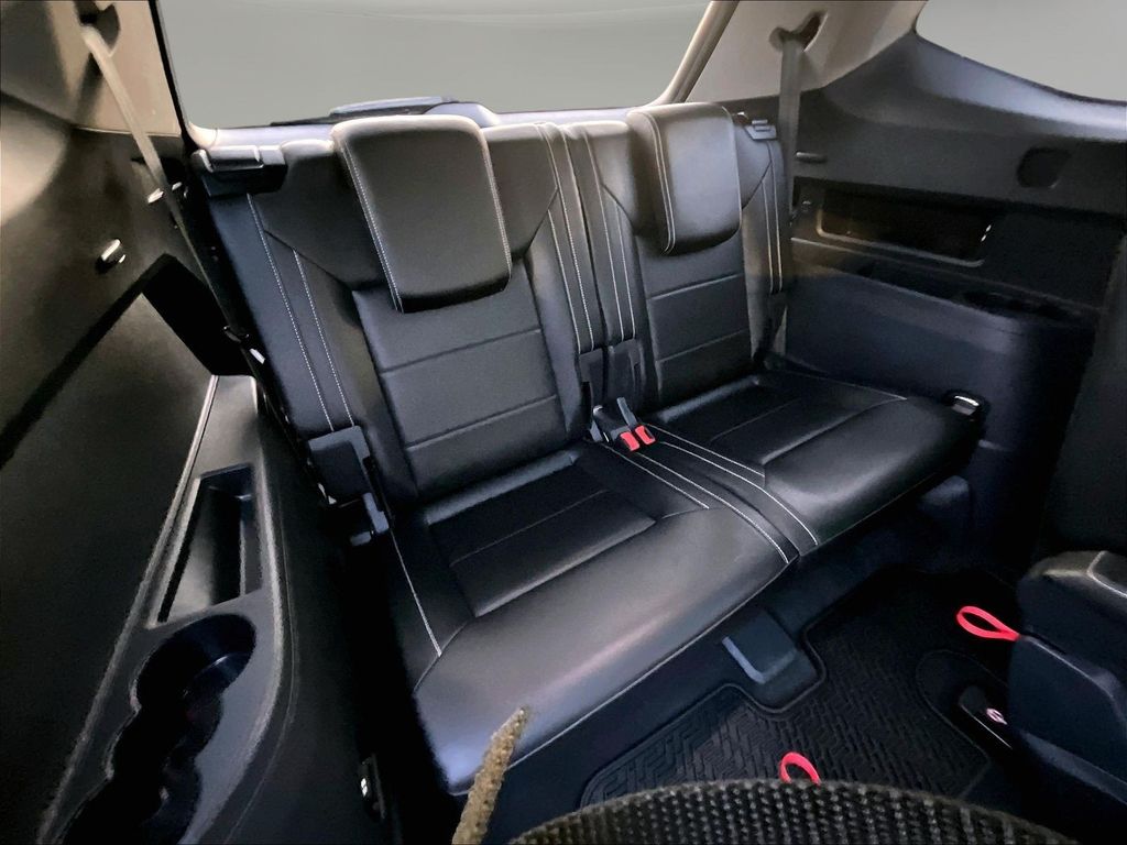 2023 Volkswagen Atlas SE w/Tech - Photo 29
