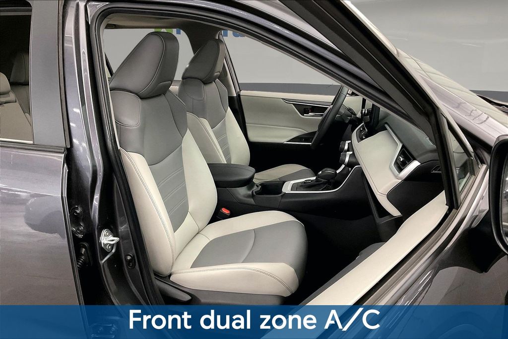 2024 Toyota RAV4 XLE Premium - Photo 11