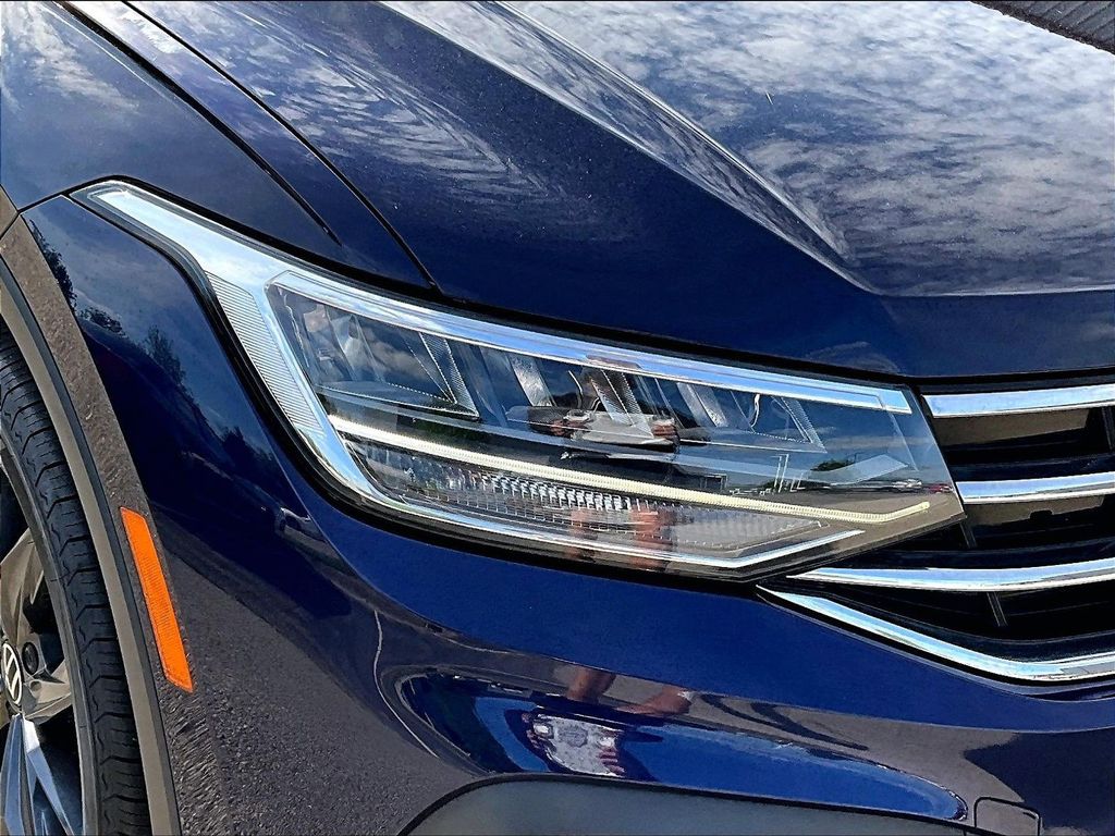 2023 Volkswagen Tiguan SE - Photo 31