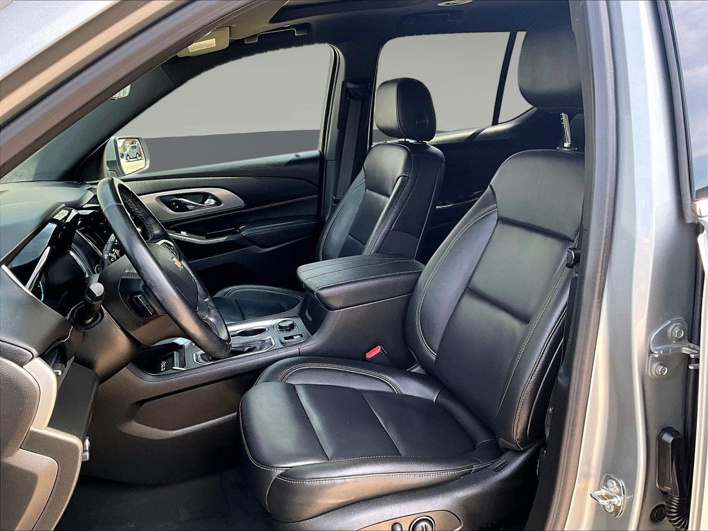 2023 Chevrolet Traverse 3LT - Photo 25