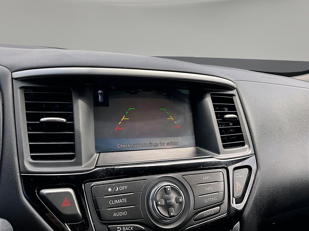 2019 Nissan Pathfinder SV - Photo 18