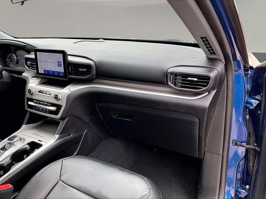 2023 Ford Explorer XLT - Photo 30