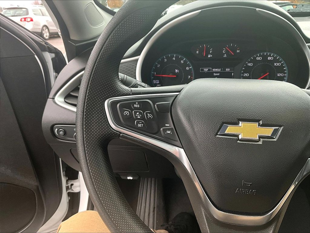 2024 Chevrolet Malibu 1LT - Photo 14