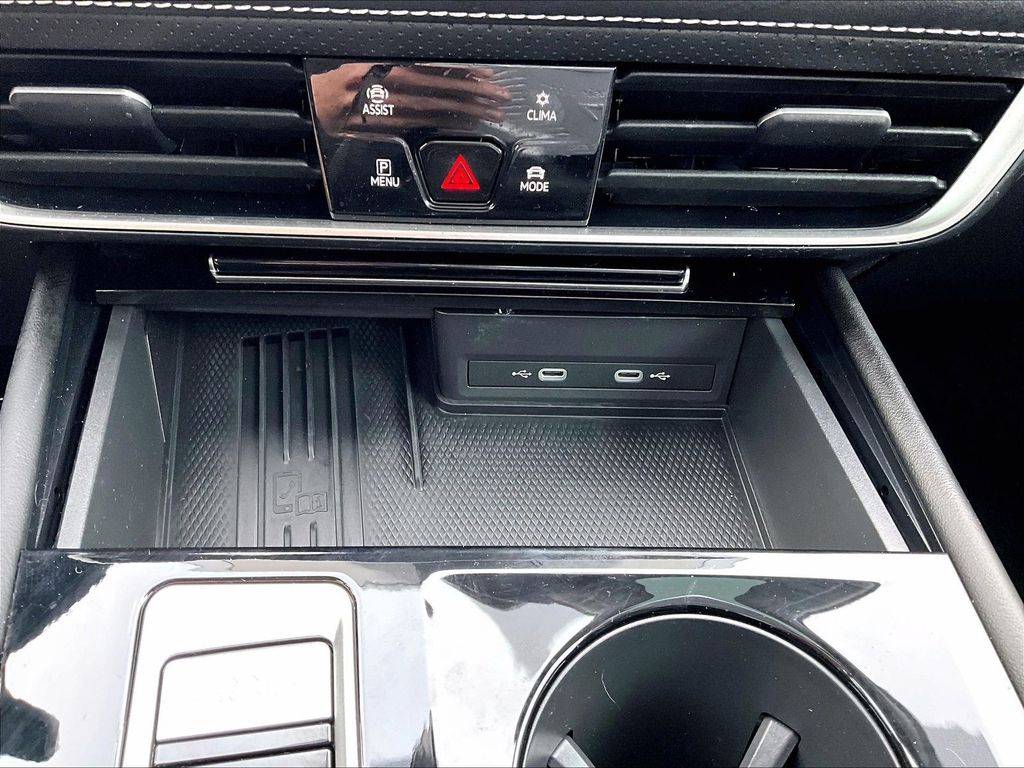 2025 Volkswagen Atlas SEL - Photo 17