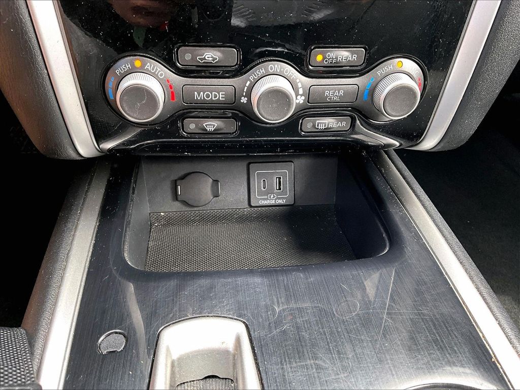 2019 Nissan Pathfinder SV - Photo 21