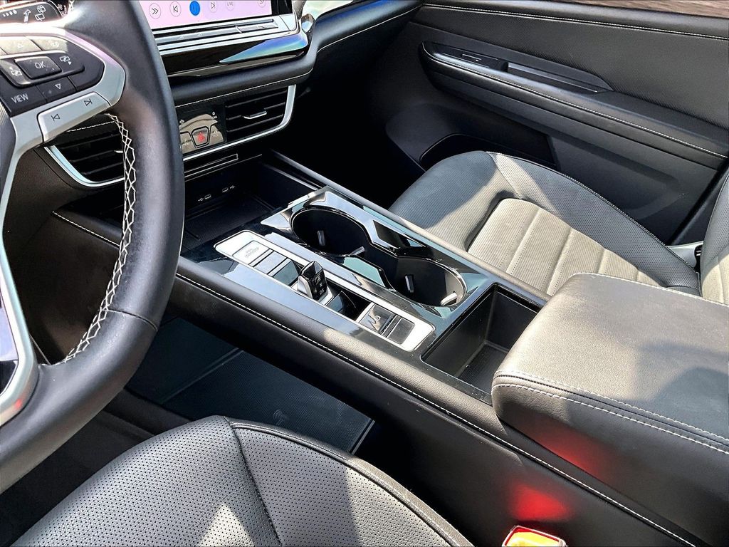 2025 Volkswagen Atlas SEL - Photo 23