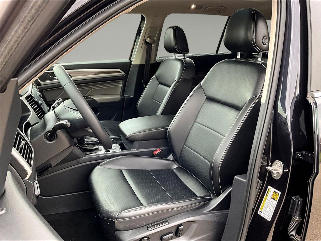 2022 Volkswagen Atlas SEL - Photo 21