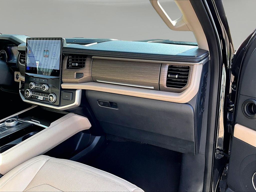 2024 Ford Expedition Limited - Photo 30