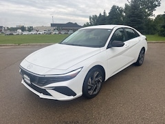 2025 Hyundai Elantra Hybrid SEL Sport Sedan