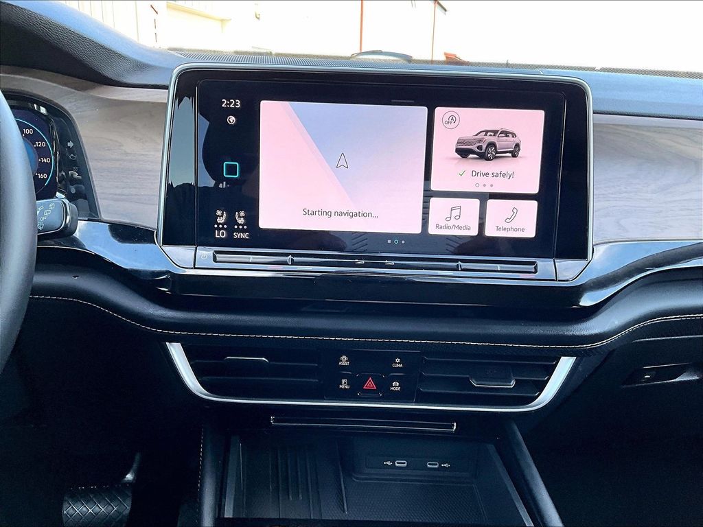2026 Volkswagen Atlas SE w/Tech - Photo 19