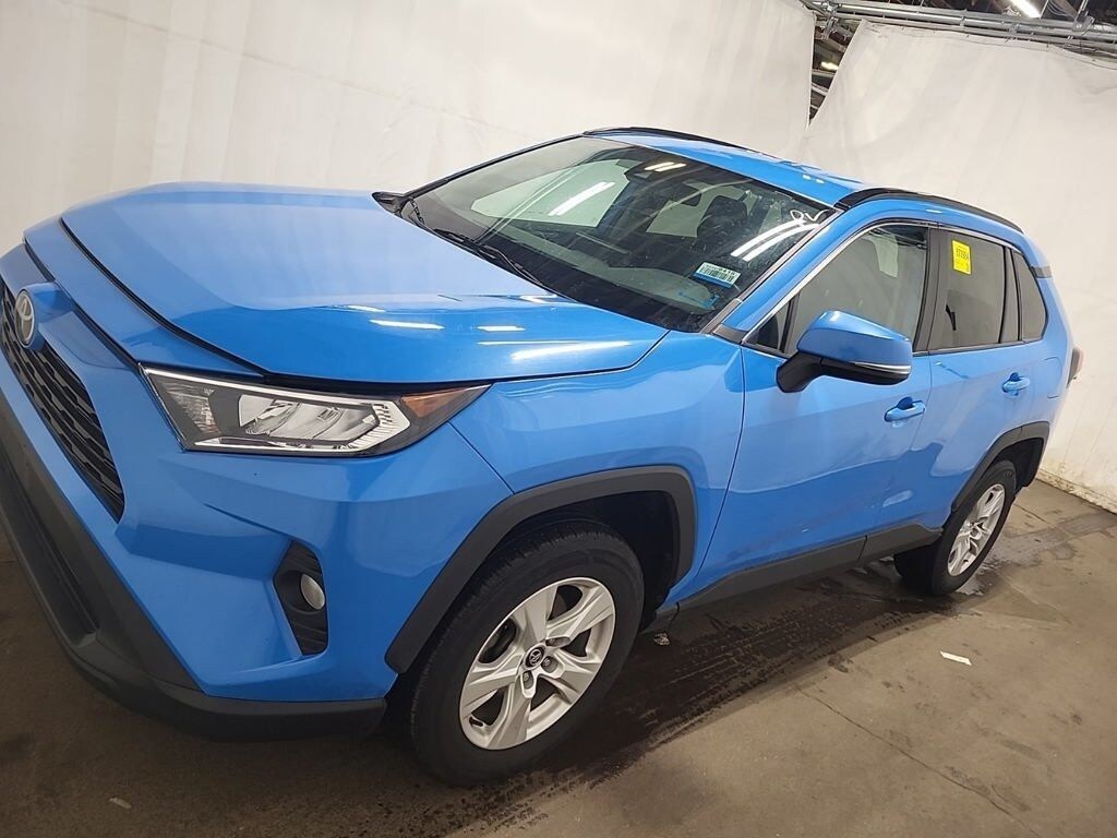 Used 2021 Toyota RAV4 XLE SUV