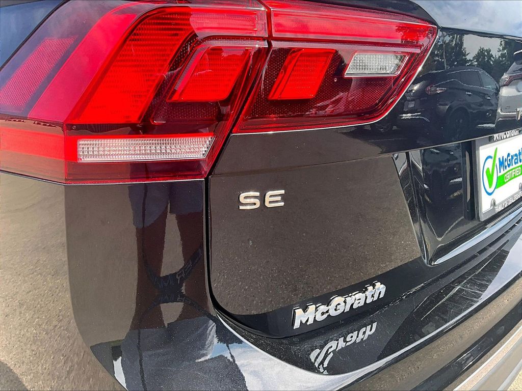 2022 Volkswagen Tiguan SE - Photo 28
