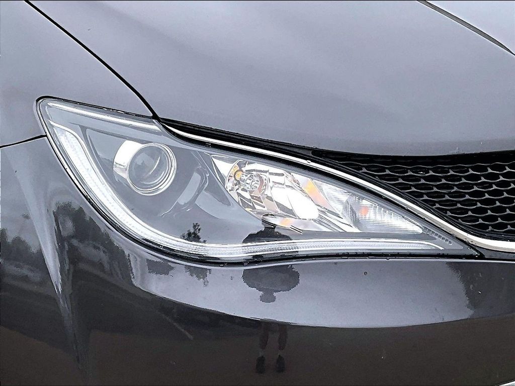 2018 Chrysler Pacifica Touring L Plus - Photo 34