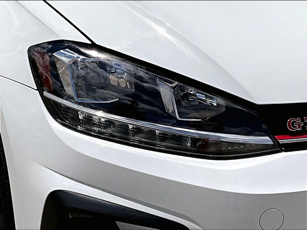 2019 Volkswagen Golf GTI SE - Photo 34