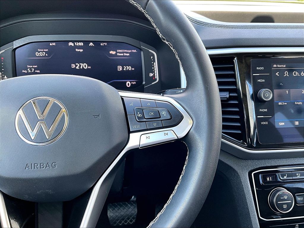 2023 Volkswagen Atlas SE w/Tech - Photo 16