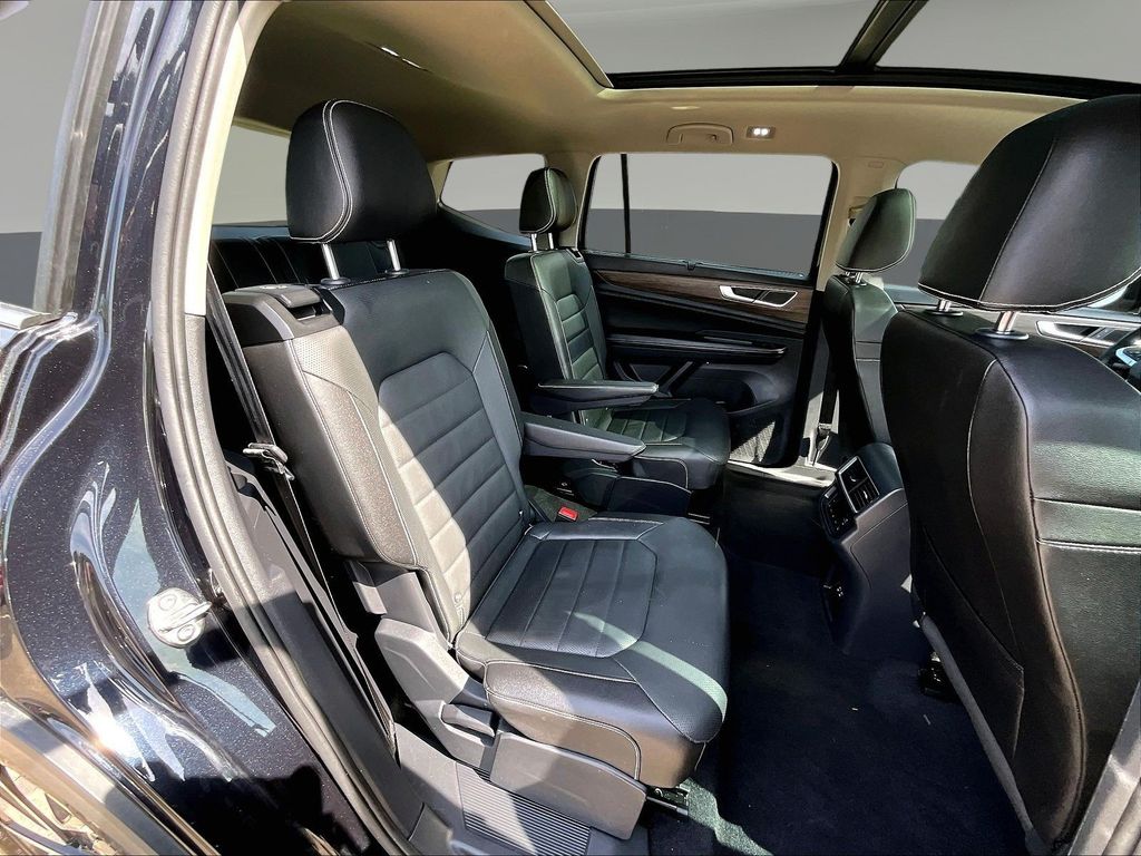 2025 Volkswagen Atlas SEL - Photo 29