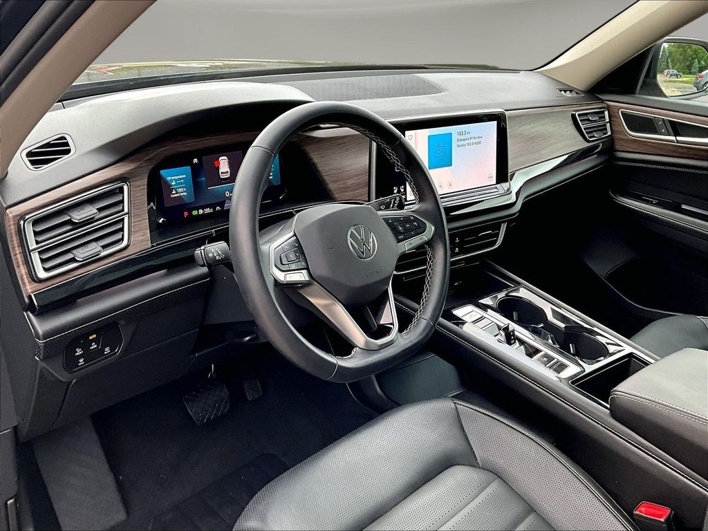 2025 Volkswagen Atlas SEL - Photo 18