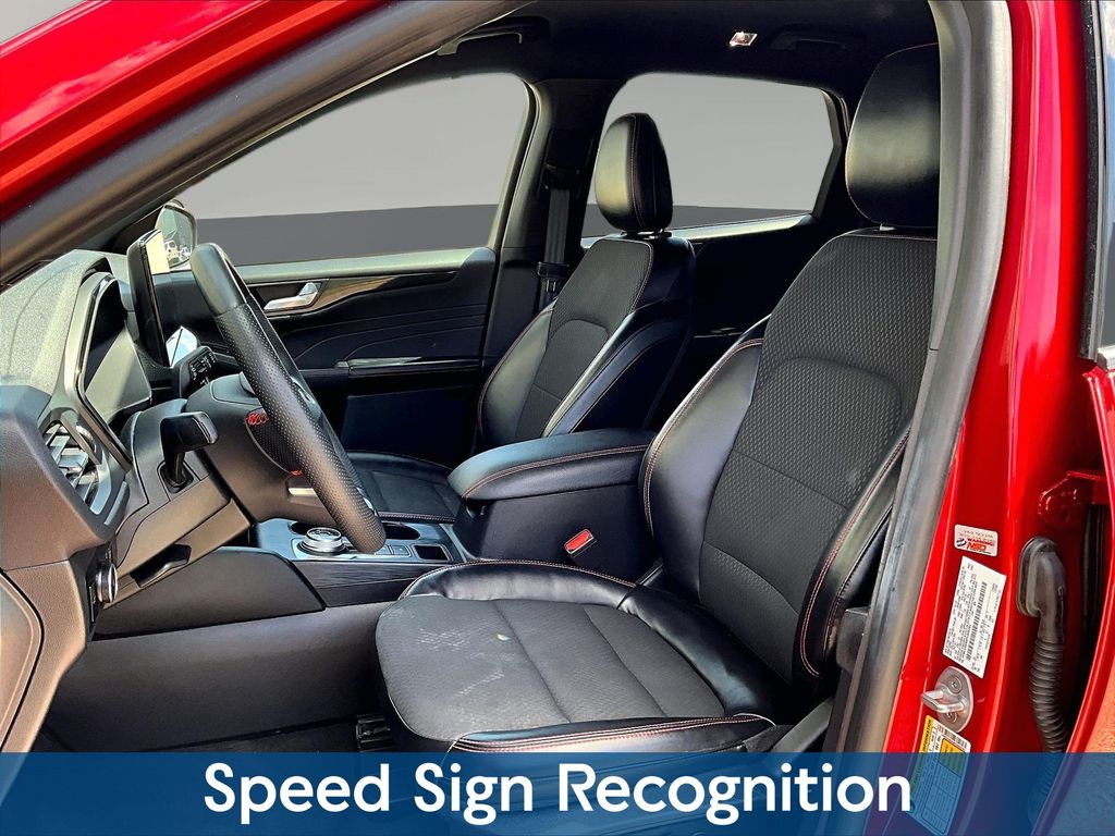 2023 Ford Escape ST-Line Select - Photo 25