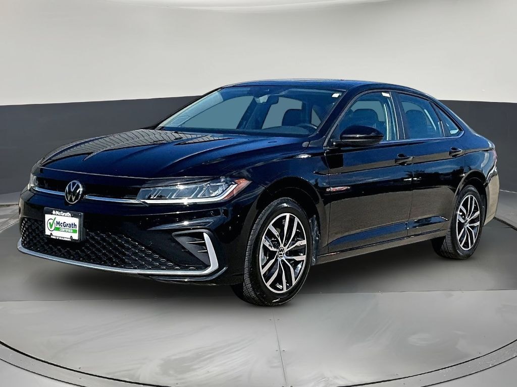 Used 2025 Volkswagen Jetta 1.5T SE Sedan