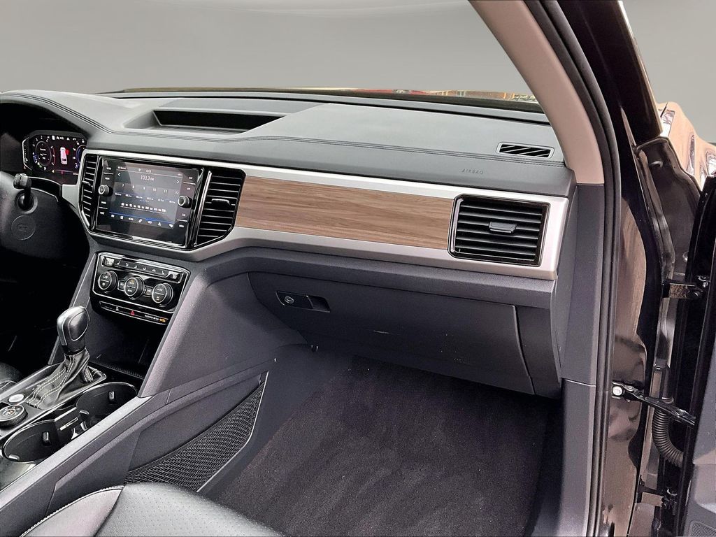 2022 Volkswagen Atlas SEL - Photo 26
