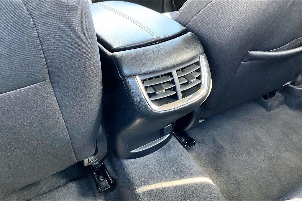 2024 Chevrolet Malibu 1LT - Photo 10