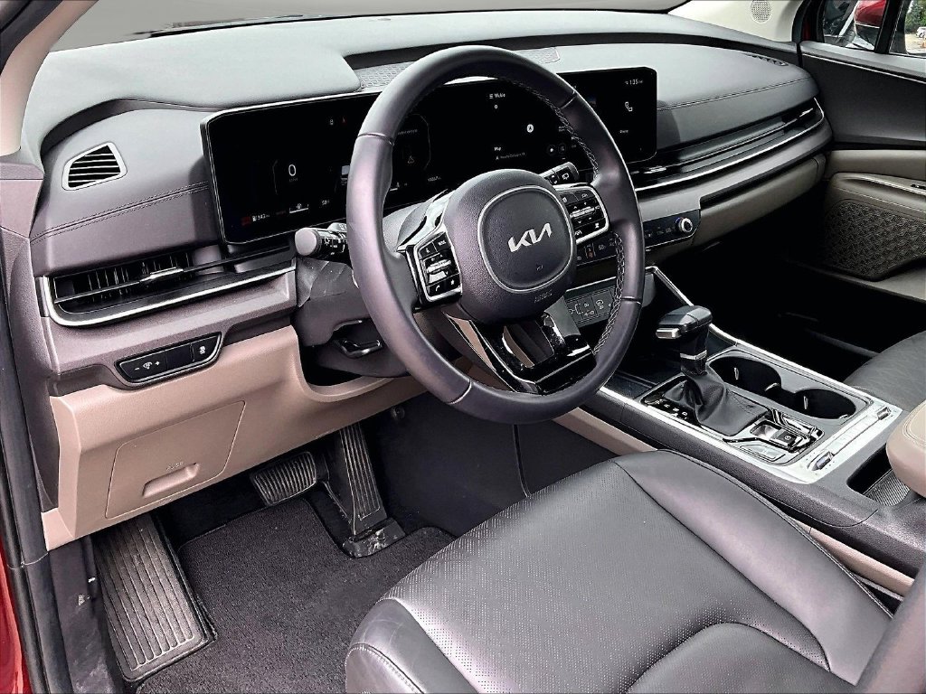 2025 Kia Carnival SX - Photo 21
