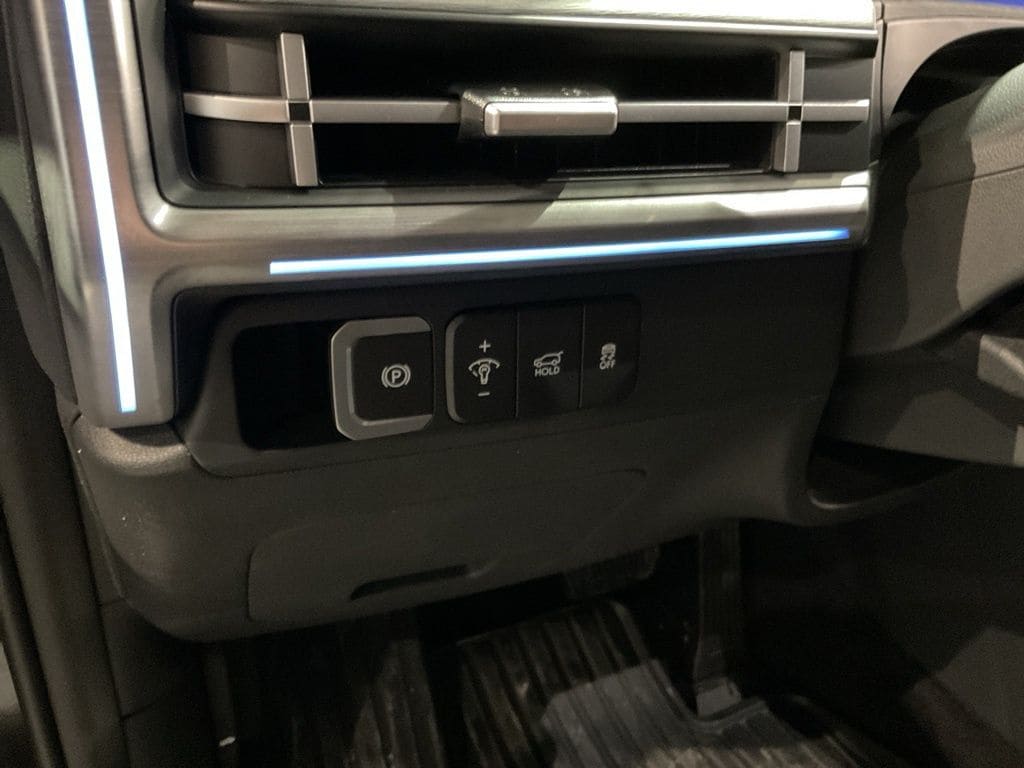 2026 Hyundai Santa Fe Limited - Photo 14