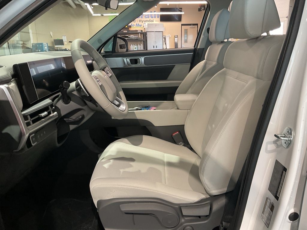 2026 Hyundai Santa Fe SE - Photo 12