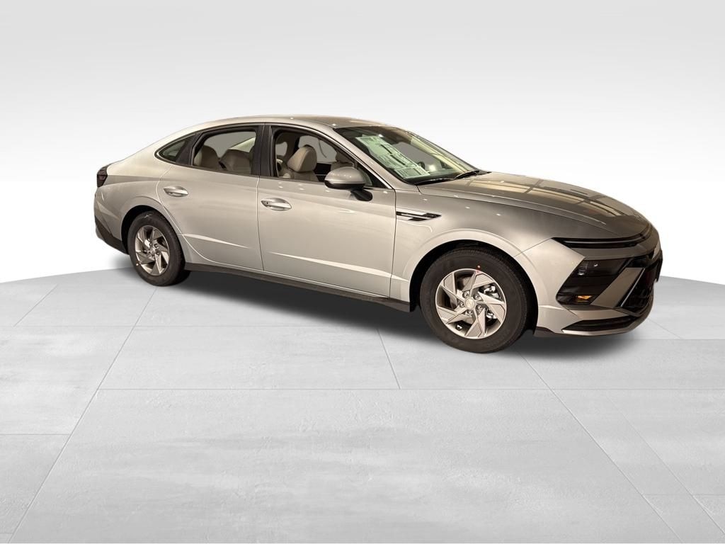 New 2026 Hyundai Sonata SE Sedan