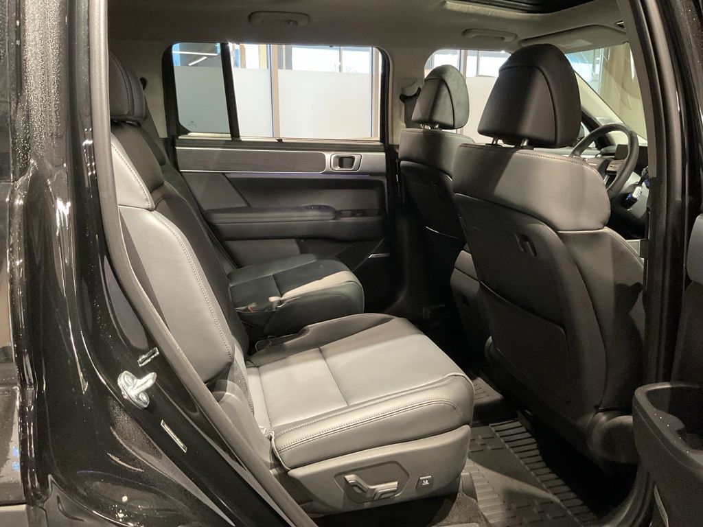 2026 Hyundai Santa Fe Limited - Photo 27