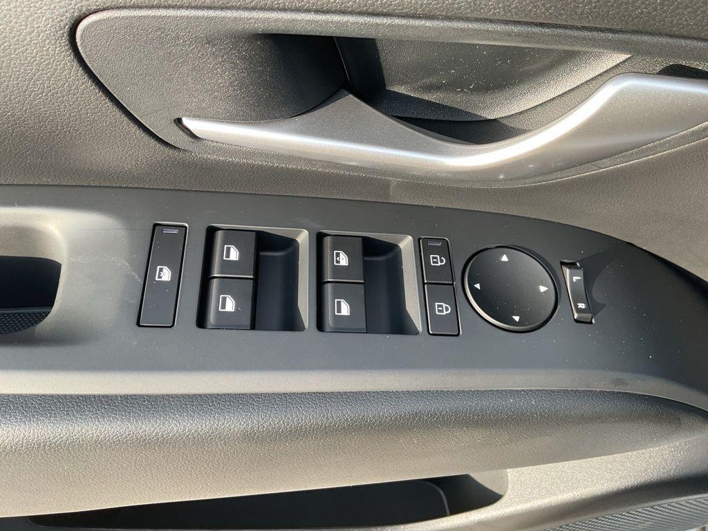 2026 Hyundai Santa Cruz SE - Photo 12