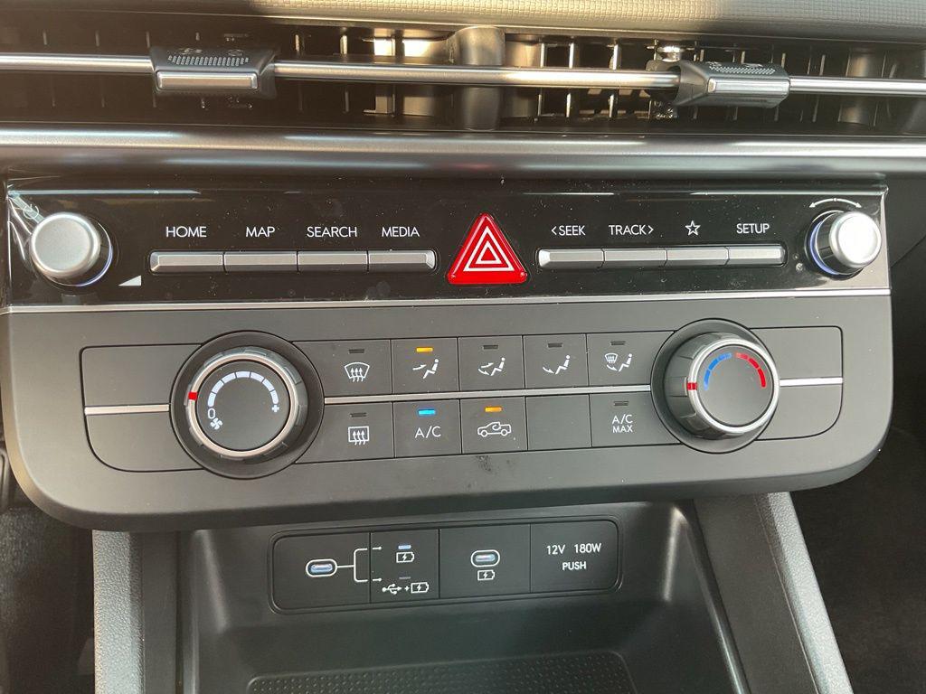 2026 Hyundai Santa Cruz SE - Photo 17