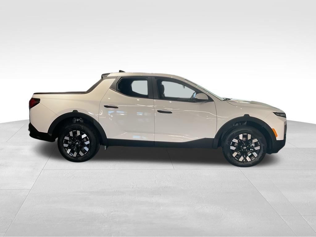 2026 Hyundai Santa Cruz SE photo 2